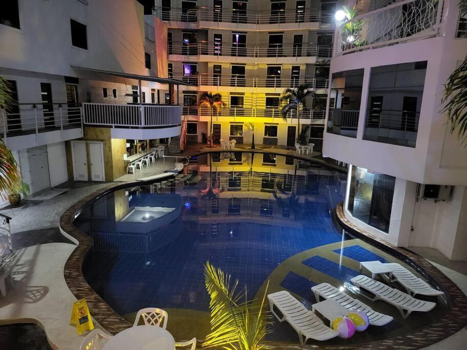 Kandi Resort-Type Spacious 1 Bedroom With Netflix And Free Housekeeping Анхелес Екстер'єр фото