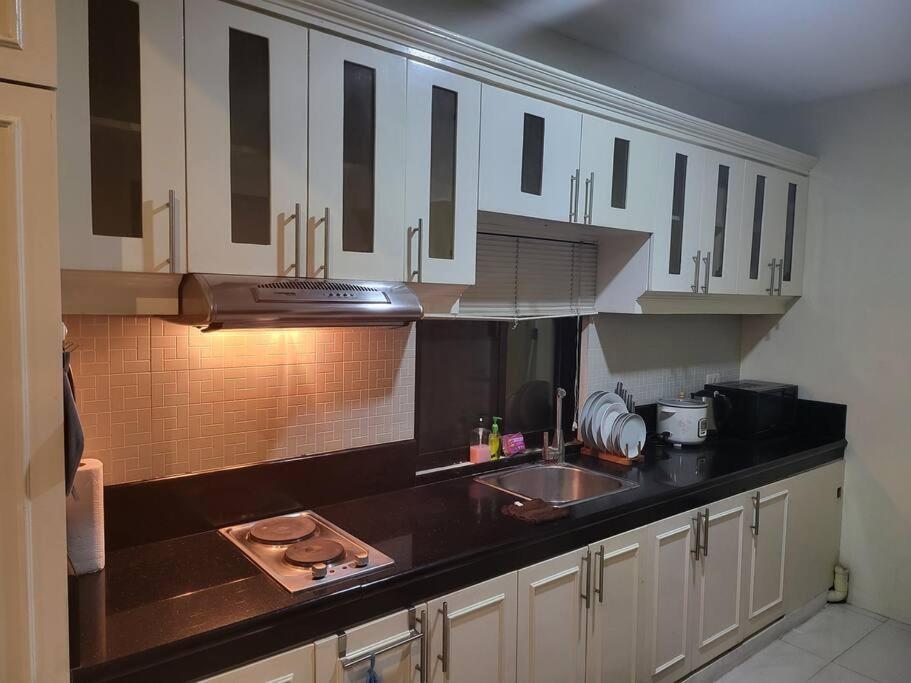 Kandi Resort-Type Spacious 1 Bedroom With Netflix And Free Housekeeping Анхелес Екстер'єр фото